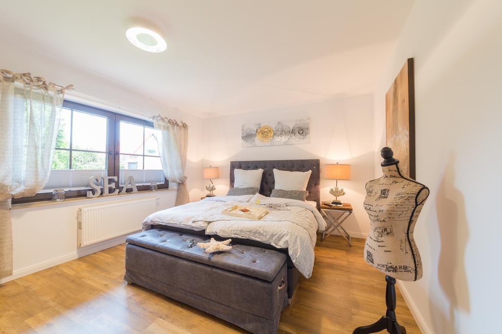 Ferienwohnungen Haus Am Strand Zingst Exteriör bild